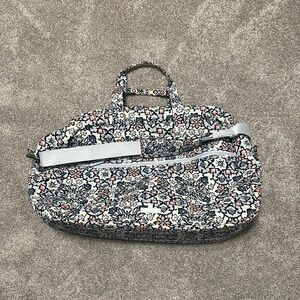 Vera Bradley Weekender bag